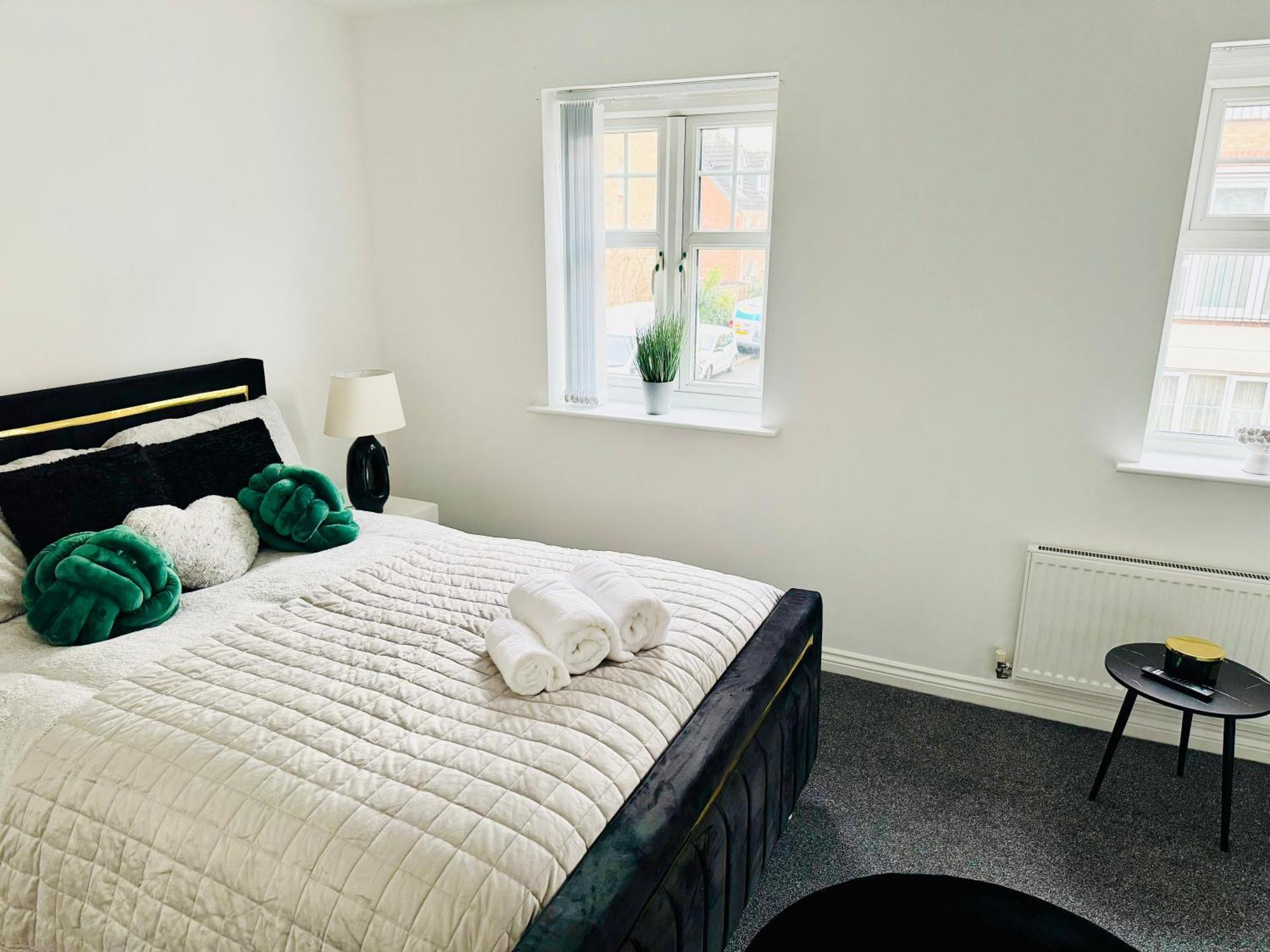 Harmony House 3 Bedroom New Build For Families, Contractors, Black Country Museum Sleeps 6 Tipton Dış mekan fotoğraf